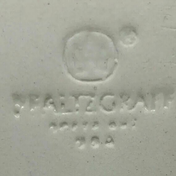 Pfaltzgraff Trousseau Wall Pocket Hanging Vase - Picture 4 of 5